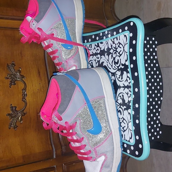 Sparkly Women's Nike Dunk 2011 - Picture 8 of 15